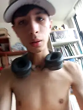 adriaav online show from 03/08/25, 10:24