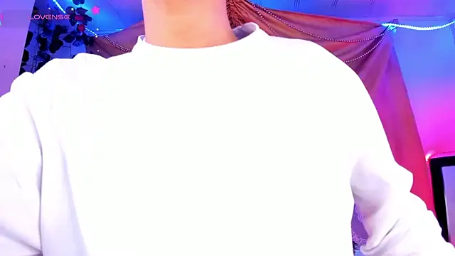 Ethan Boyy online show from 12/23/25, 03:15