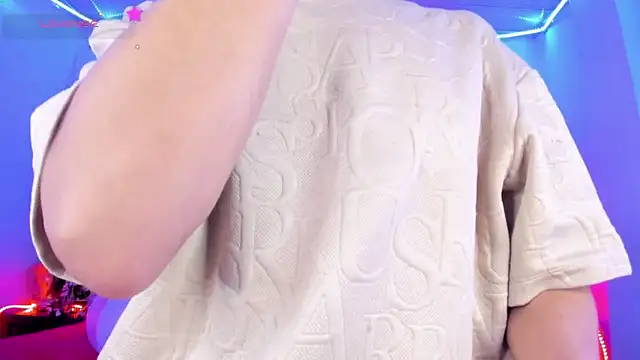 Ethan Boyy online show from 04/01/26, 06:16