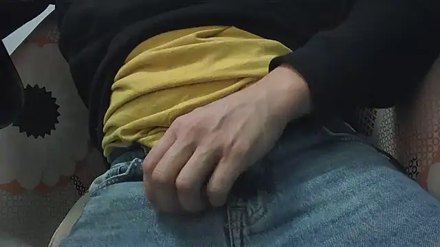 Snapshot of zoltard_1911 chatting on 01/07/26, 11:18 zoltard 1911 online show from 01/07/26, 11:18