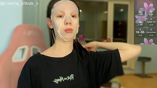 Snapshot of na_prikole_ chatting on 11/12/25, 04:18 na prikole online show from 11/12/25, 04:18