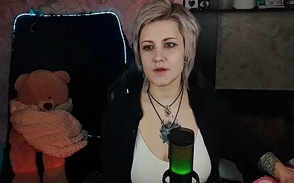 EvaBrownie online show from 03/15/25, 01:07