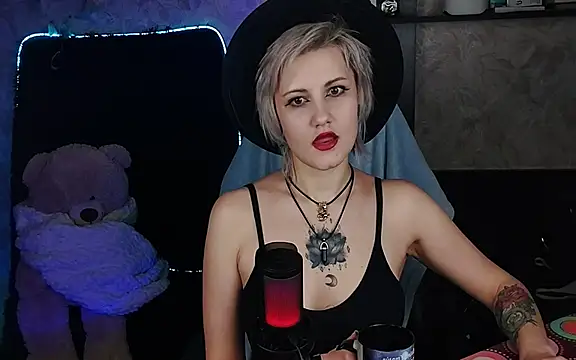 EvaBrownie online show from 03/15/25, 04:10