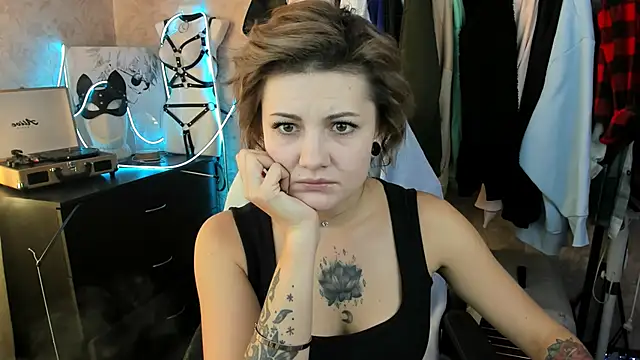 EvaBrownie online show from 09/13/25, 10:26