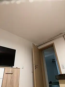 derbyo online show from 02/13/25, 10:11