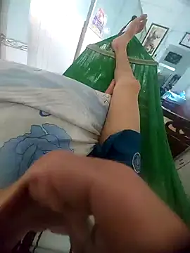 KisSsu online show from 12/15/25, 03:00