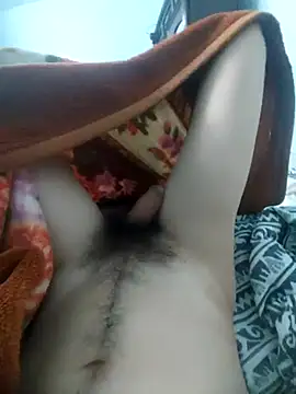 KisSsu online show from 02/17/26, 04:13