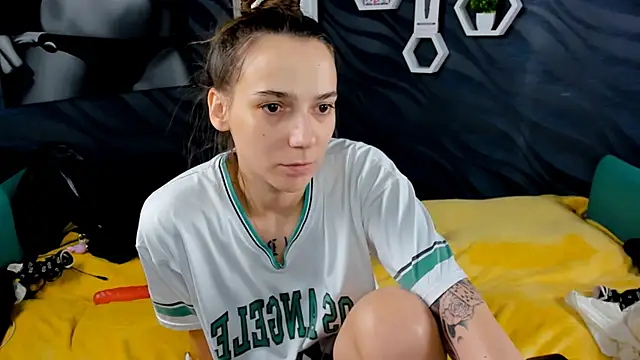 annabishop online show from 02/11/25, 06:19