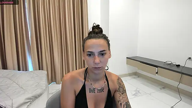 annabishop online show from 11/06/25, 12:22