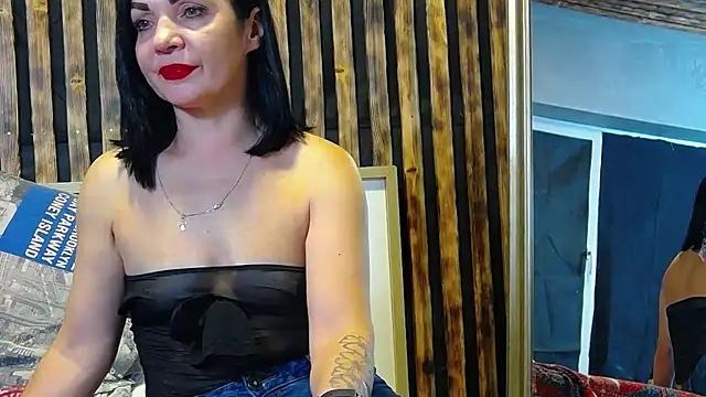 Snapshot of Tory_Lovi chatting on 03/09/25, 06:43 Tory Lovi online show from 03/09/25, 06:43