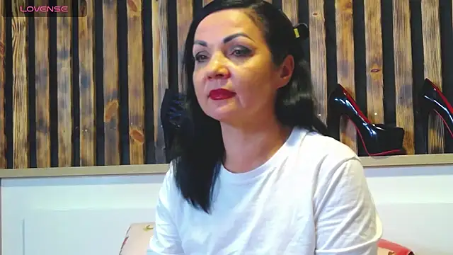 Tory Lovi online show from 12/20/25, 12:12