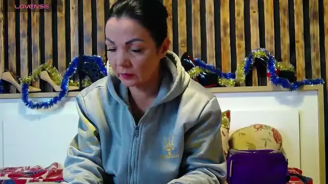 Tory Lovi online show from 01/12/26, 05:45