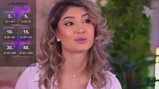 SarahPeach8 online show from 01/28/25, 08:04