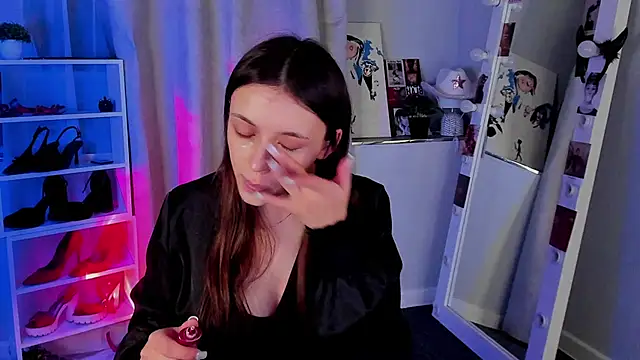 Sahara Shields online show from 11/30/25, 10:30