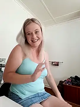 Vintasia online show from 12/22/25, 11:18