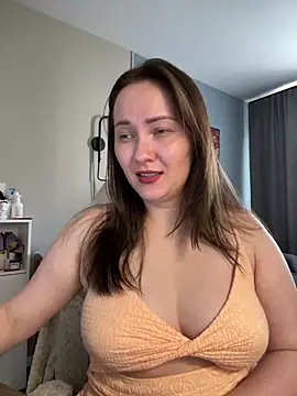 Kiss My Body online show from 06/25/26, 12:09