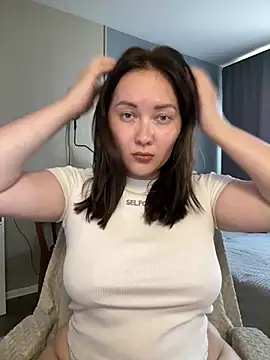 Kiss My Body online show from 07/31/26, 12:15