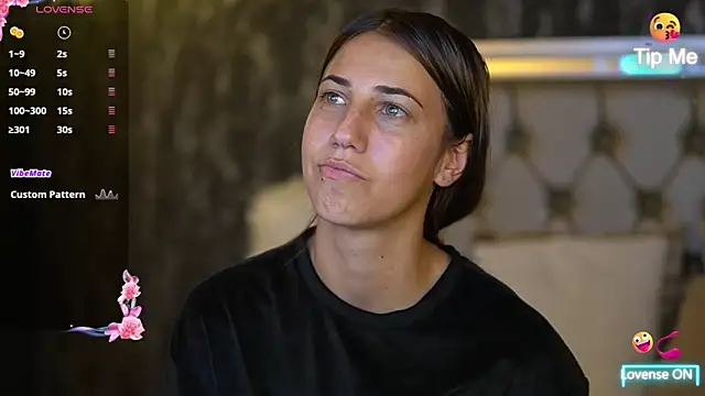 Snapshot of KeylaBlair chatting on 09/17/25, 07:37 KeylaBlair online show from 09/17/25, 07:37