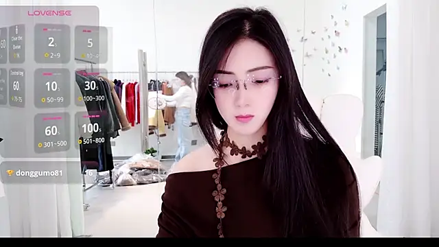 Snapshot of miaomiao-777 chatting on 10/29/25, 03:42 miaomiao-777 online show from 10/29/25, 03:42