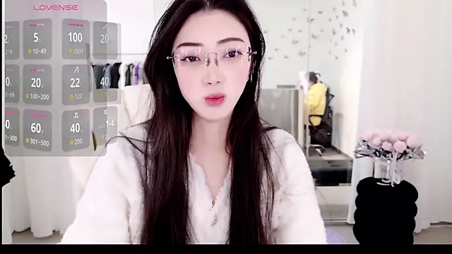 Snapshot of miaomiao-777 chatting on 12/21/25, 04:30 miaomiao-777 online show from 12/21/25, 04:30