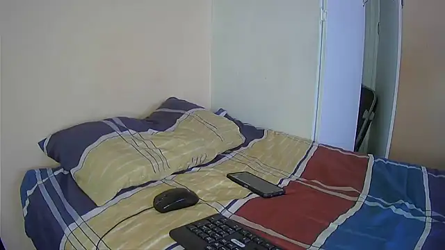 Snapshot of BigBootyStudent chatting on 01/23/25, 02:17 BigBootyStudent online show from 01/23/25, 02:17