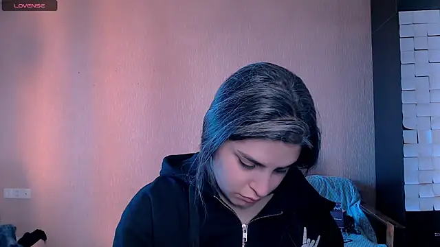  Roselina  online show from 10/11/25, 12:47