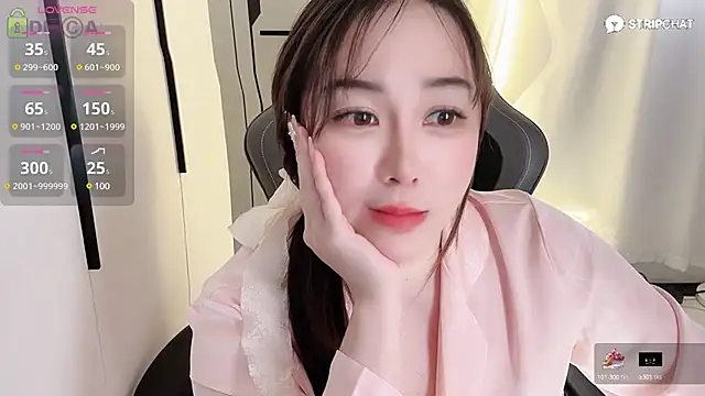 Snapshot of Alano-01 chatting on 03/17/25, 01:57 Alano-01 online show from 03/17/25, 01:57