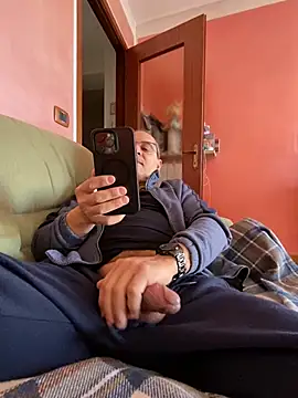 Snapshot of sempreilmio2 chatting on 02/15/25, 10:55 sempreilmio2 online show from 02/15/25, 10:55