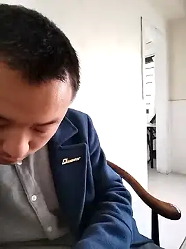 Snapshot of swg176 chatting on 01/21/25, 06:54 swg176 online show from 01/21/25, 06:54