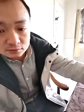 Snapshot of swg176 chatting on 01/27/25, 02:20 swg176 online show from 01/27/25, 02:20