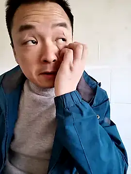 Snapshot of swg176 chatting on 03/21/25, 06:05 swg176 online show from 03/21/25, 06:05