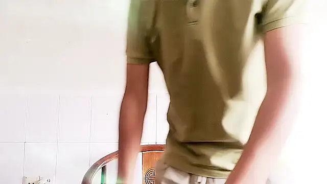 Snapshot of swg176 chatting on 09/10/25, 01:05 swg176 online show from 09/10/25, 01:05