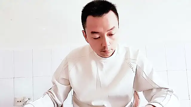 Snapshot of swg176 chatting on 09/27/25, 06:18 swg176 online show from 09/27/25, 06:18