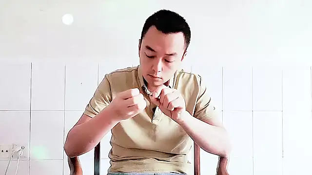 Snapshot of swg176 chatting on 10/03/25, 03:03 swg176 online show from 10/03/25, 03:03