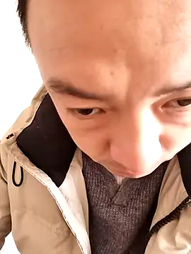 Snapshot of swg176 chatting on 02/13/26, 01:12 swg176 online show from 02/13/26, 01:12