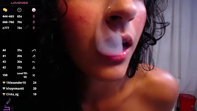 Shelley-Hack online show from 03/10/25, 07:18