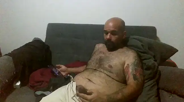 Snapshot of Chubi6669 chatting on 02/05/25, 10:33 Chubi6669 online show from 02/05/25, 10:33