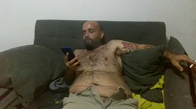 Snapshot of Chubi6669 chatting on 02/09/25, 04:40 Chubi6669 online show from 02/09/25, 04:40