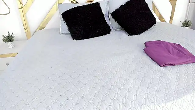 Christal Golden online show from 02/23/25, 01:24