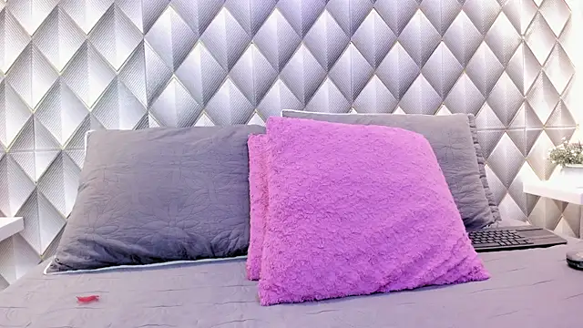 Christal Golden online show from 02/27/25, 06:42