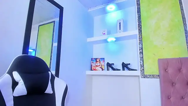 Miss sparkle00 online show from 11/07/25, 05:18