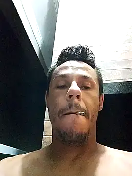 Snapshot of Santanacumxplod chatting on 01/25/25, 02:37 Santanacumxplod online show from 01/25/25, 02:37