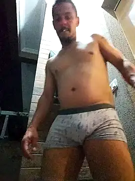 Snapshot of Santanacumxplod chatting on 02/12/25, 02:35 Santanacumxplod online show from 02/12/25, 02:35