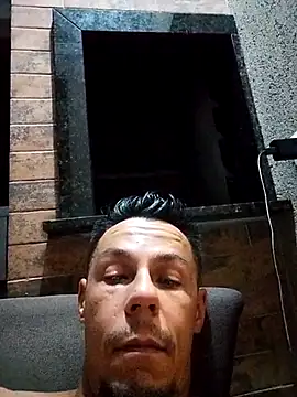 Snapshot of Santanacumxplod chatting on 03/02/25, 04:28 Santanacumxplod online show from 03/02/25, 04:28