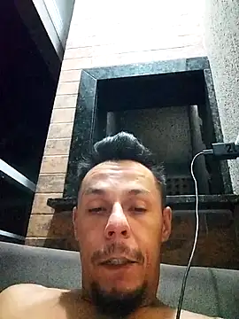 Snapshot of Santanacumxplod chatting on 03/07/25, 02:57 Santanacumxplod online show from 03/07/25, 02:57