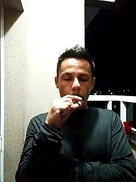 Snapshot of Santanacumxplod chatting on 09/13/25, 02:22 Santanacumxplod online show from 09/13/25, 02:22