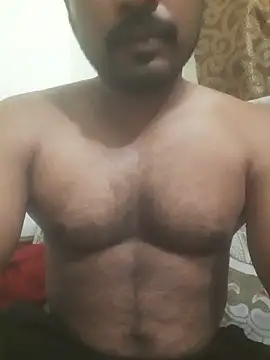 Snapshot of Chennaibull15 chatting on 04/15/26, 06:59 Chennaibull15 online show from 04/15/26, 06:59