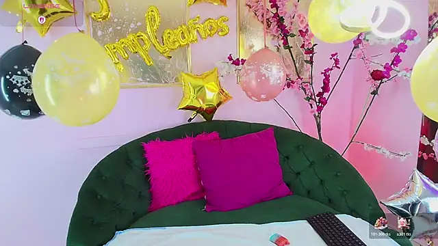 scarlette69 online show from 12/22/25, 08:39