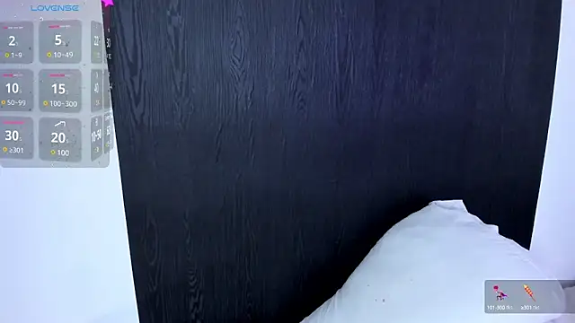 alanblack1 online show from 02/04/25, 04:29