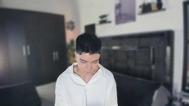 alanblack1 online show from 04/10/26, 04:01